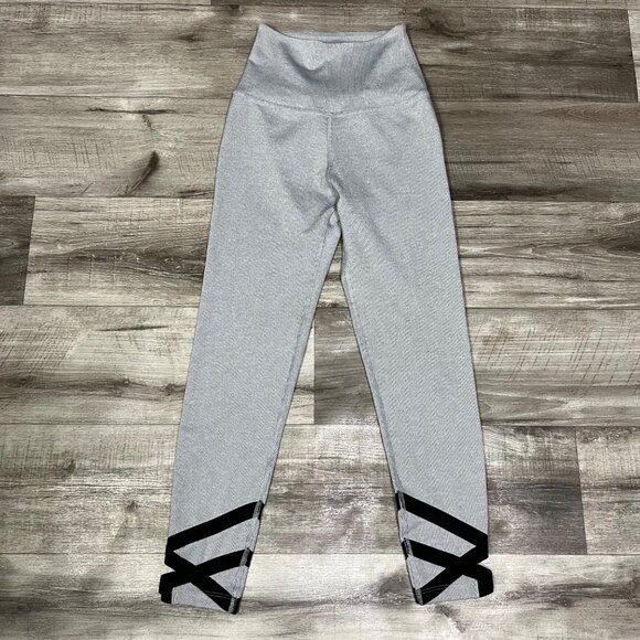Beyond Yoga Athletic Overture Ballet Strappy Yoga Pants Grey Women’s Size S - Picture 1 of 10